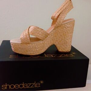 Summer shoe, very comfortable!